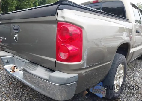 2006 Dodge Dakota Slt z USA, uszkodzony, nr VIN 1D7HE48K76S653879